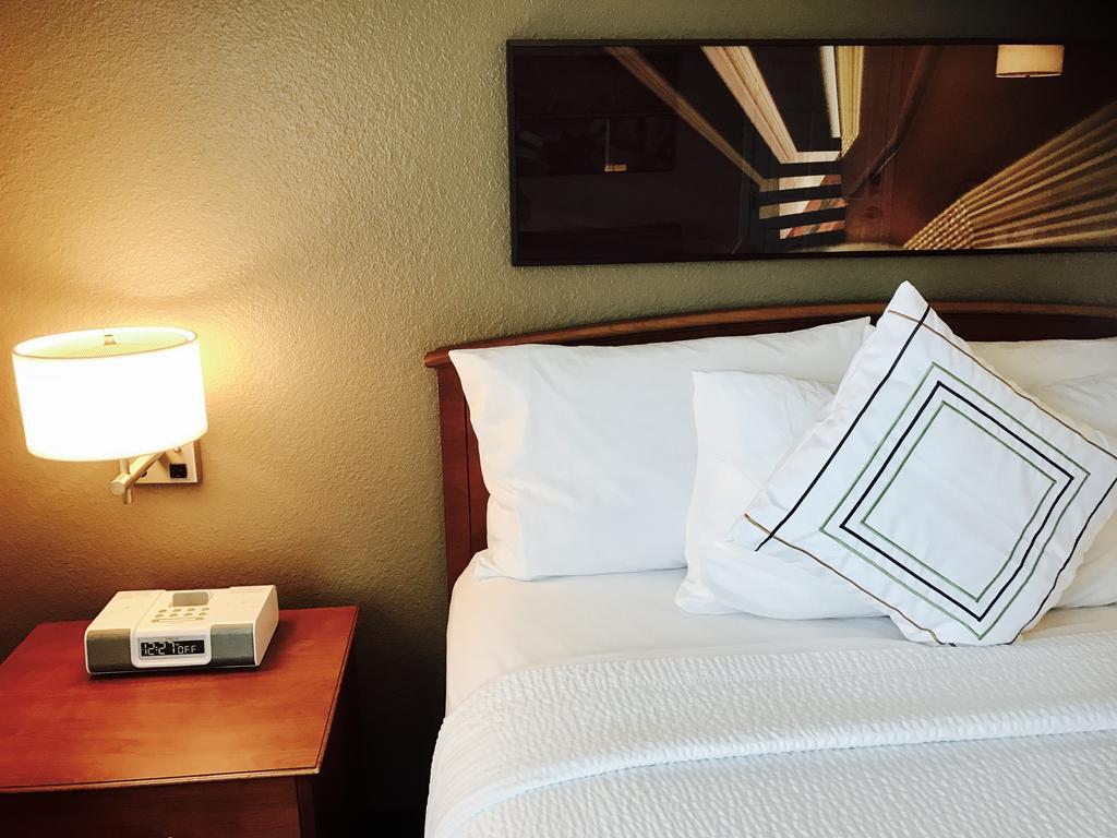 Towneplace Suites Newark Silicon Valley Bagian luar foto