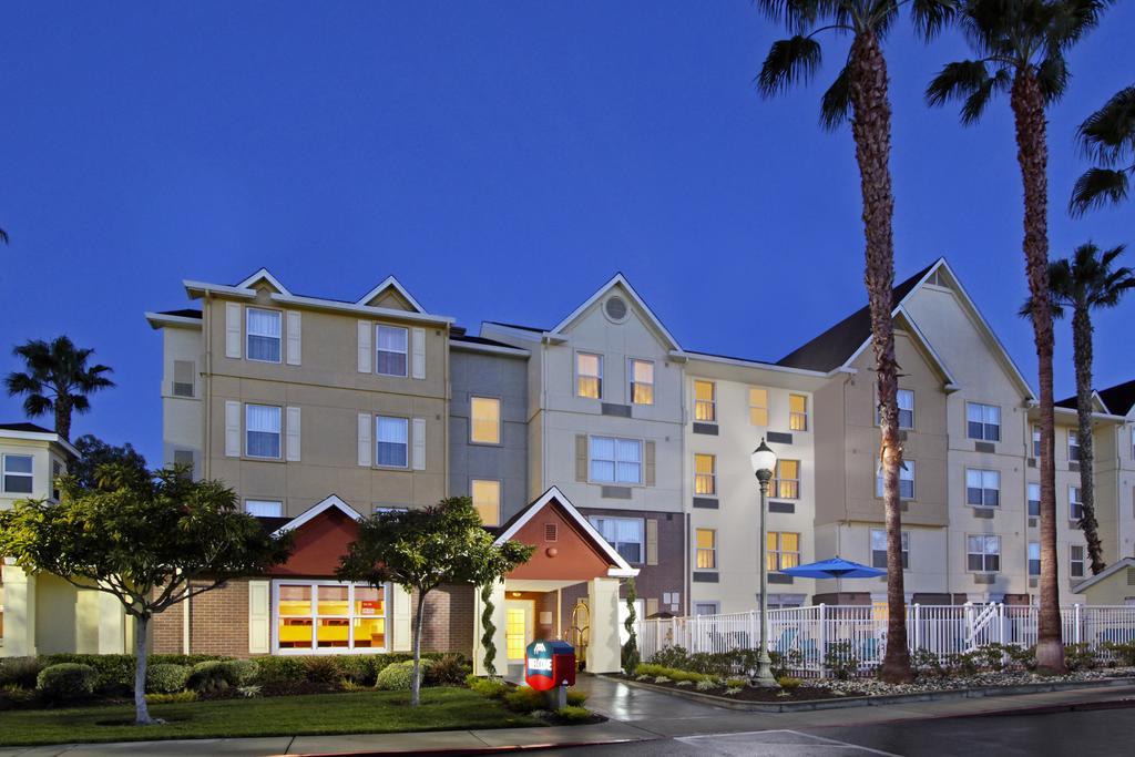 Towneplace Suites Newark Silicon Valley Bagian luar foto